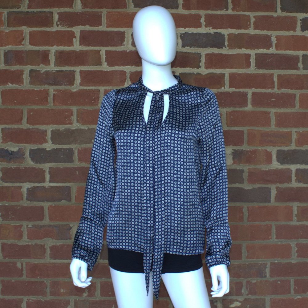 Patterson J. Kincaid Originals | Navy Geometric Floral Blouse | Tie Neck | Sze S